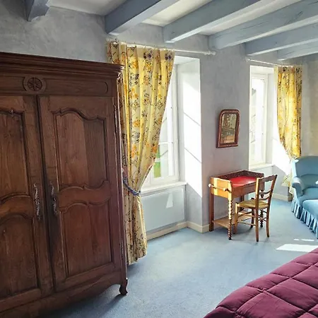 Maison Typique Normande Mont St Michel *